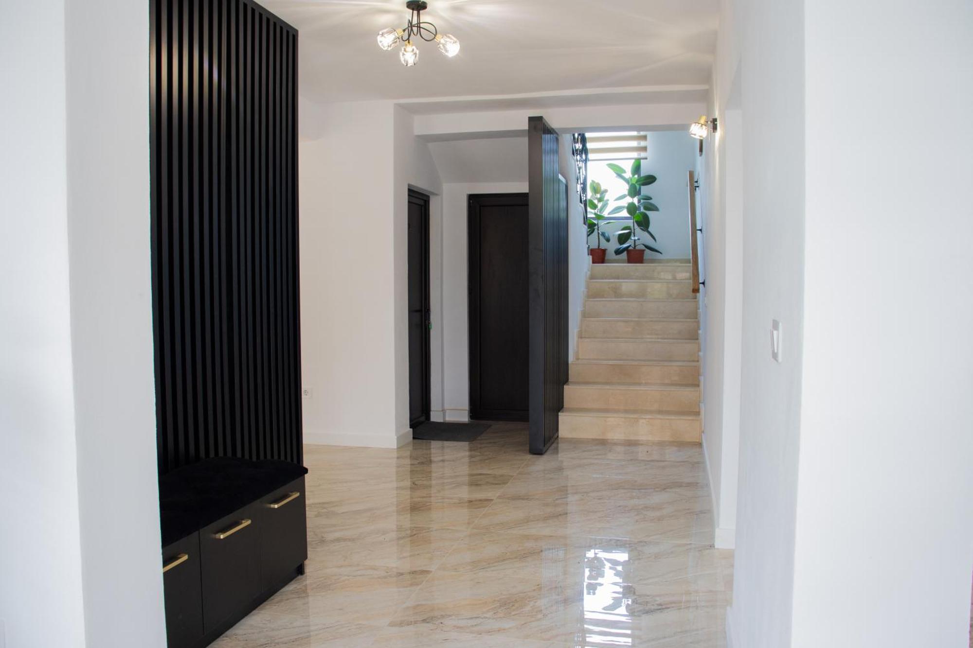 Ge-Lux Villa Incesti ภายนอก รูปภาพ