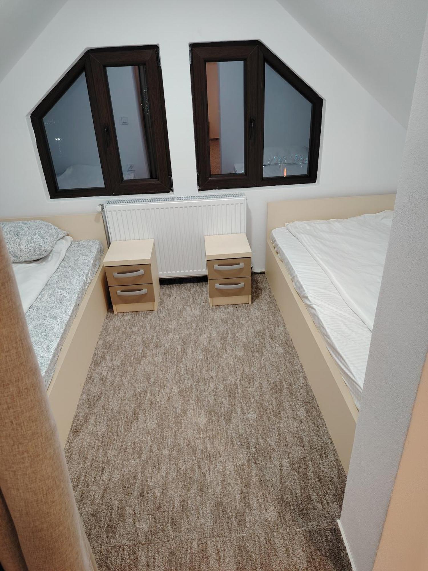 Ge-Lux Villa Incesti ภายนอก รูปภาพ